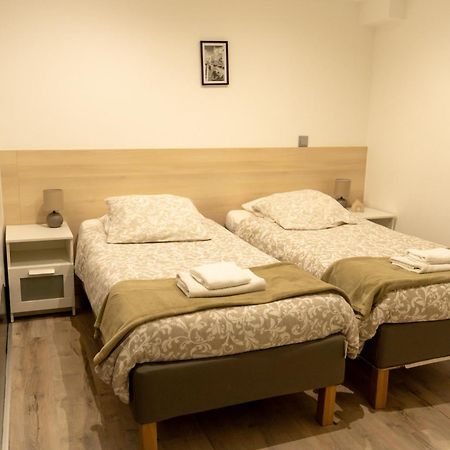 Appartement 1-4 Pers - Aeroport Cdg, Parc Expo, Villepinte - A L'Ombre Du Pin "9" Le Pin  Eksteriør bilde