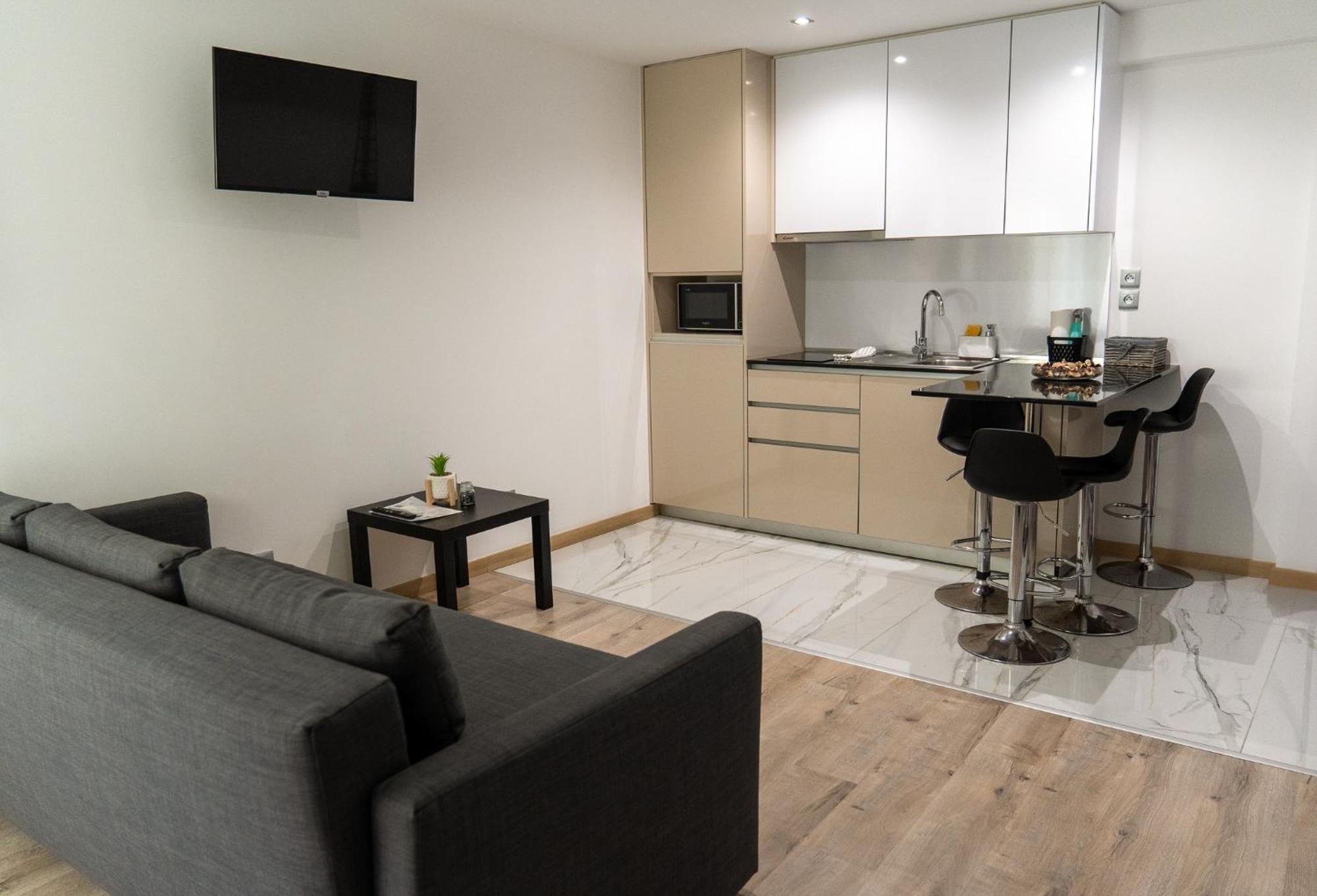 Appartement 1-4 Pers - Aeroport Cdg, Parc Expo, Villepinte - A L'Ombre Du Pin "9" Le Pin  Eksteriør bilde