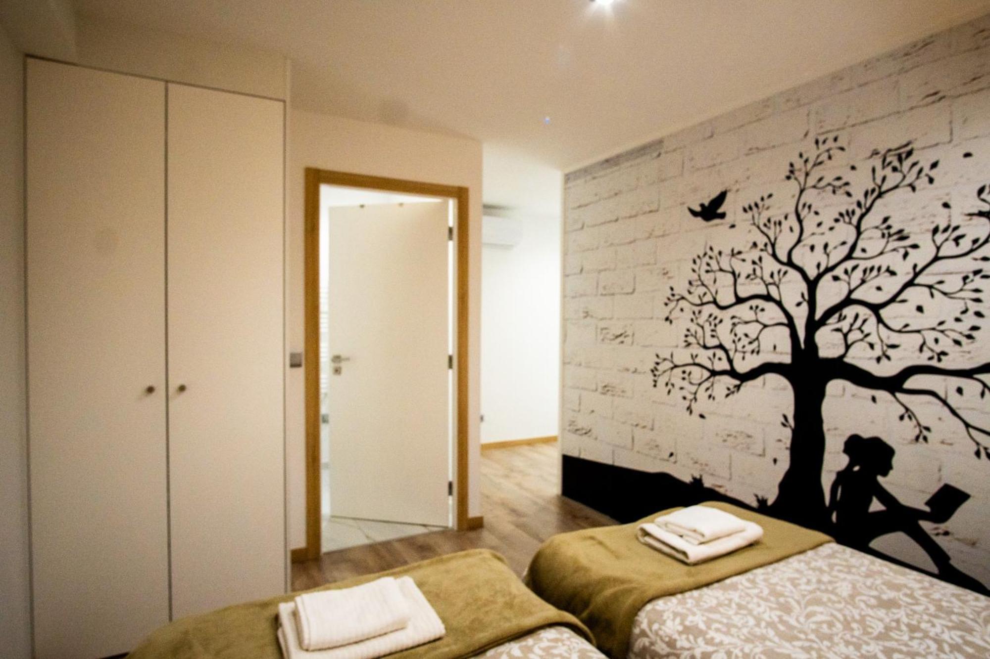 Appartement 1-4 Pers - Aeroport Cdg, Parc Expo, Villepinte - A L'Ombre Du Pin "9" Le Pin  Eksteriør bilde