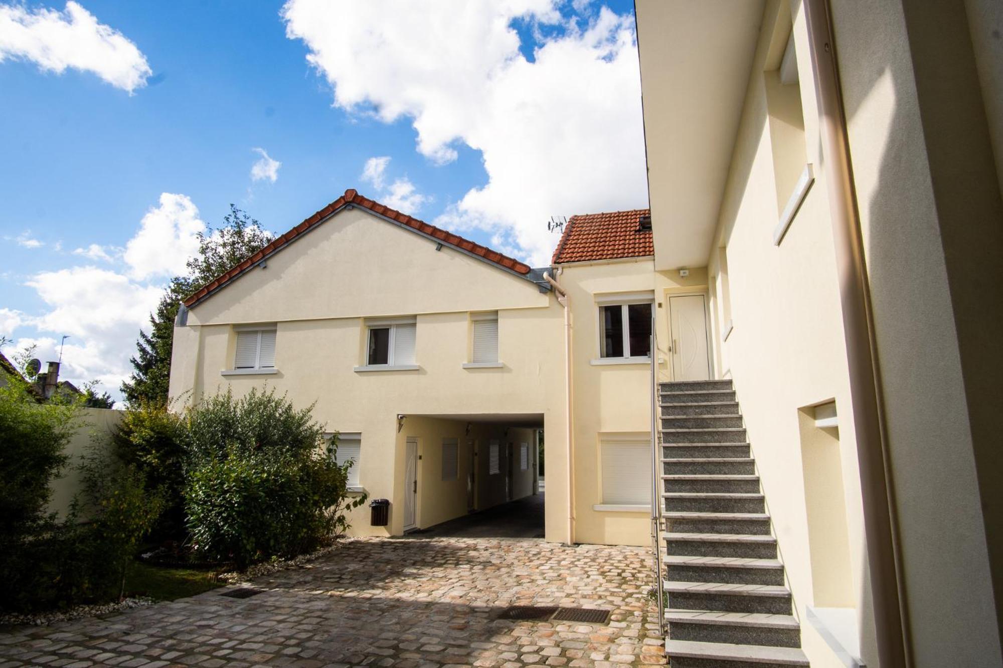 Appartement 1-4 Pers - Aeroport Cdg, Parc Expo, Villepinte - A L'Ombre Du Pin "9" Le Pin  Eksteriør bilde